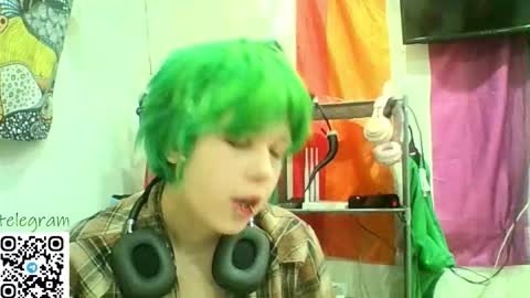 Snapshot of carolinerichter chatting on February 12, 11:33 pm CarolineRichter online show from February 12, 11:33 pm