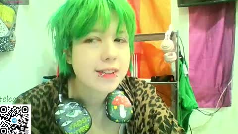 Snapshot of carolinerichter chatting on February 14, 1:13 am CarolineRichter online show from February 14, 1:13 am