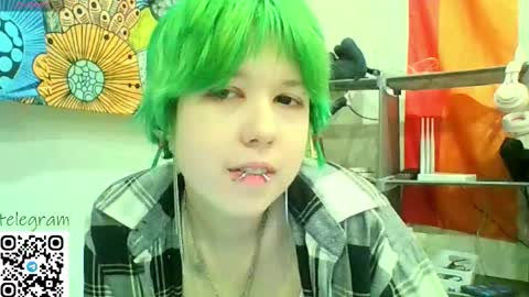 Snapshot of carolinerichter chatting on February 15, 2:03 pm CarolineRichter online show from February 15, 2:03 pm