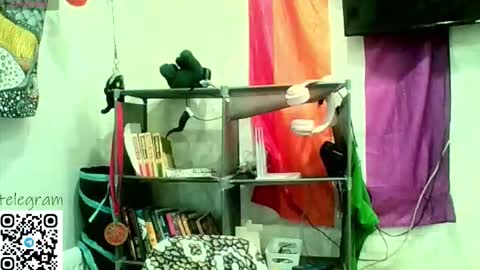 Snapshot of carolinerichter chatting on February 16, 9:49 am CarolineRichter online show from February 16, 9:49 am