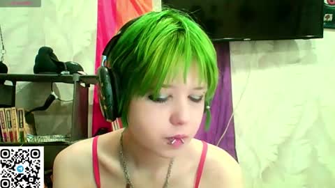 Snapshot of carolinerichter chatting on February 23, 3:31 pm CarolineRichter online show from February 23, 3:31 pm