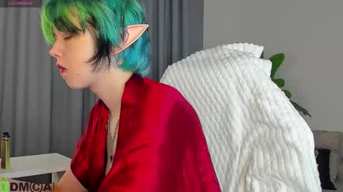 CarolineRichter online show from March 18, 2:47 am