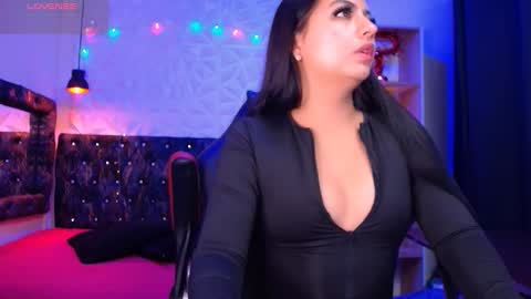 Snapshot of carolinescoth_dl chatting on February 9, 5:54 pm Caroline Scoth online show from February 9, 5:54 pm