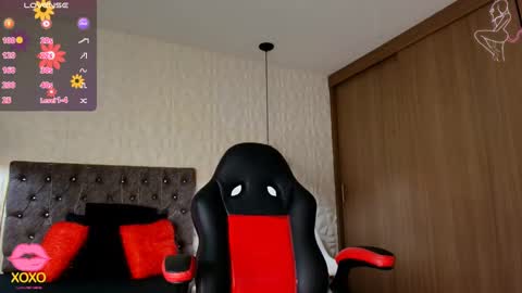 Caroline Scoth online show from September 12, 5:57 pm