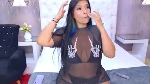 CarolinneTaylor online show from October 4, 11:41 am