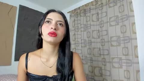 caroll_marquez online show from July 18, 11:36 am