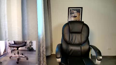 Snapshot of carolu_ chatting on September 25, 1:37 pm Caro online show from September 25, 1:37 pm