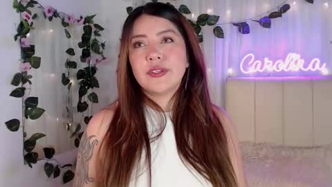 Snapshot of caromartiinnez chatting on October 24, 6:59 pm    online show from October 24, 6:59 pm