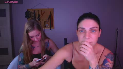 Carrie online show from November 7, 7:25 pm