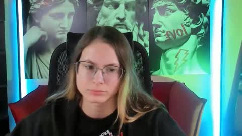 carrie_roses online show from September 16, 4:13 am