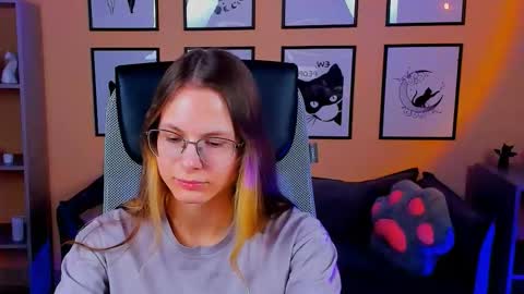 carrie_roses online show from October 9, 5:16 am