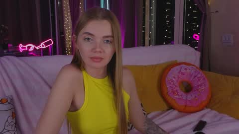 carriebradshawww online show from April 2, 6:05 pm