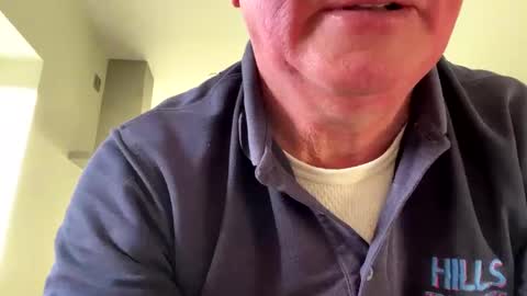 Snapshot of carsticker999 chatting on February 22, 8:18 am Carsticker999 online show from February 22, 8:18 am