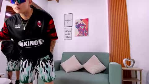 Carter Manson  online show from January 8, 8:00 pm