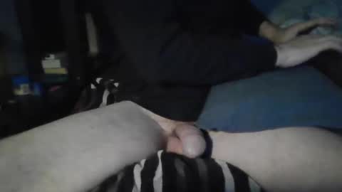 Snapshot of cascadefalls chatting on February 26, 3:11 pm Cascade not really but sticking with it online show from February 26, 3:11 pm