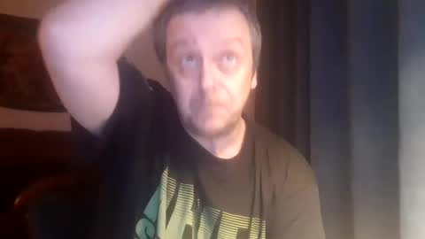 Snapshot of caseurdecue chatting on January 5, 12:31 am AllenGallant online show from January 5, 12:31 am