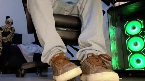 cash_master777 online show from March 8, 4:00 pm