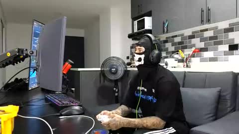 cash_master777 online show from May 22, 1:13 am