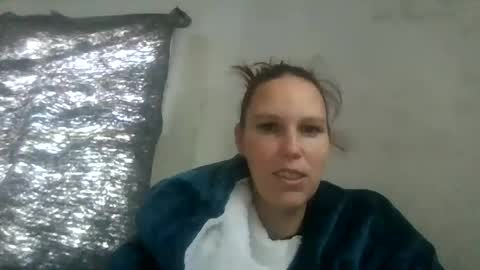 Snapshot of cashcoupllle chatting on December 8, 6:17 pm Cash Couple online show from December 8, 6:17 pm