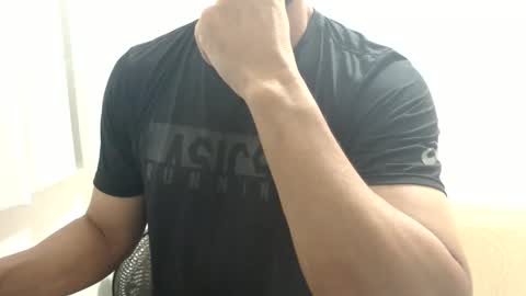 cashmastermuscle77 online show from December 31, 1:08 pm