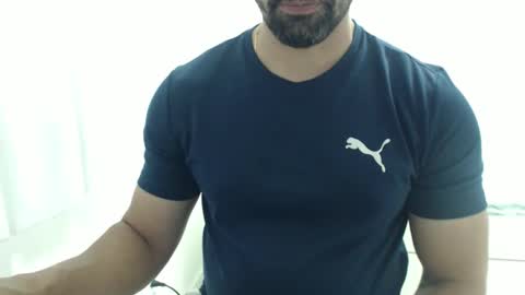 cashmastermuscle77 online show from November 25, 7:03 pm