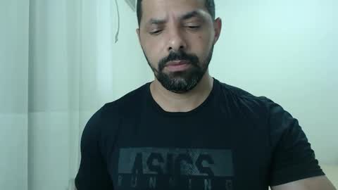 cashmastermuscle77 online show from December 22, 9:39 am