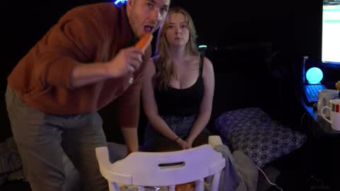 Snapshot of casio690 chatting on February 17, 4:09 am casio690 online show from February 17, 4:09 am