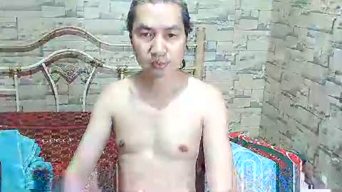 Snapshot of casper_ang chatting on October 20, 9:10 am casper_ang online show from October 20, 9:10 am