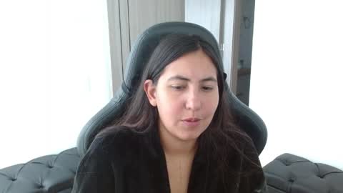 Snapshot of cassandra_ruizz chatting on April 8, 4:51 pm 573215024606 online show from April 8, 4:51 pm