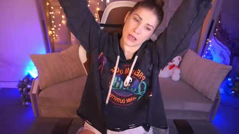 Snapshot of cassandragood chatting on February 9, 7:45 am Lena online show from February 9, 7:45 am