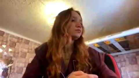 Snapshot of cassandrakolehmainen chatting on March 2, 4:14 am Scarlett online show from March 2, 4:14 am