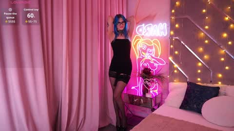 Cassandra online show from March 31, 7:09 am