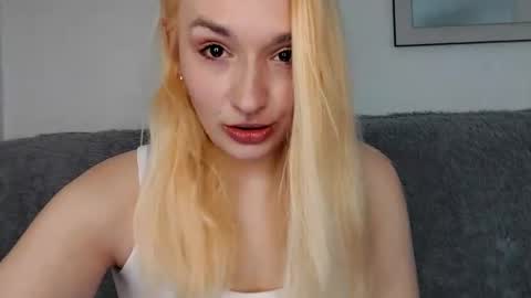 Snapshot of cassandratate chatting on January 22, 8:29 am Casey Chris online show from January 22, 8:29 am