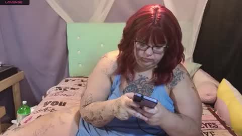 Snapshot of casserole_bbw chatting on October 5, 12:14 pm Casserole bbw online show from October 5, 12:14 pm