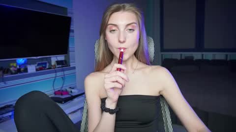 Seductress Cassia  FINDOM AND SADISM  NO NUDE online show from October 6, 4:37 pm
