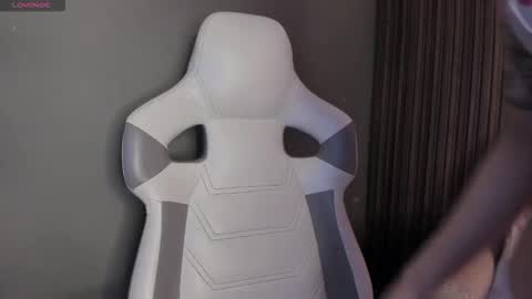 Snapshot of cassidy_evans chatting on October 16, 11:33 am cassidy_evans online show from October 16, 11:33 am