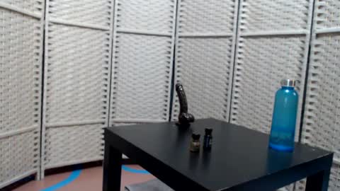 Snapshot of cassidystretch4 chatting on September 23, 2:14 am cassidystretch4 online show from September 23, 2:14 am
