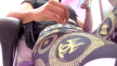 cassie online show from December 11, 12:12 pm