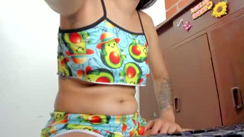 cassie online show from December 3, 12:03 pm
