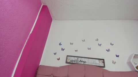 Cassie Jones online show from December 23, 6:33 am