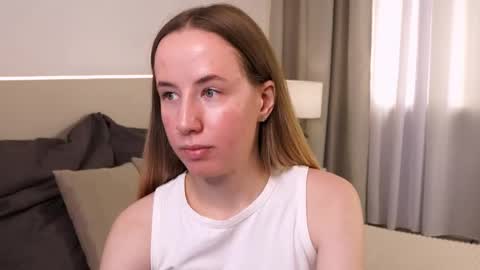 Snapshot of cassie_kelman chatting on October 15, 9:04 pm Cassie online show from October 15, 9:04 pm