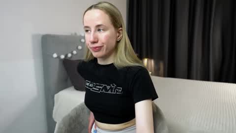 Cassie online show from February 2, 9:02 pm