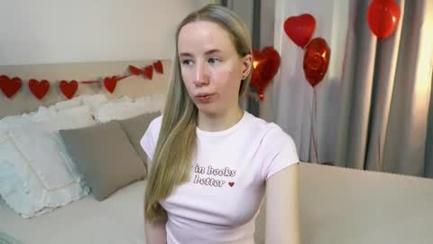 Cassie online show from February 14, 9:33 pm