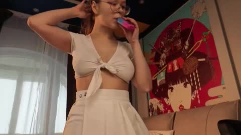 Snapshot of cassiecool chatting on September 23, 5:54 am assie online show from September 23, 5:54 am