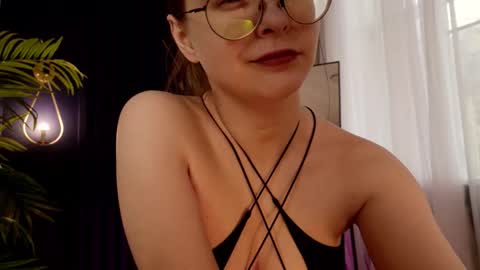 Snapshot of cassiecool chatting on November 12, 12:38 pm assie online show from November 12, 12:38 pm