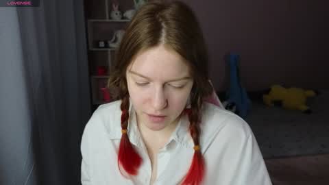 Snapshot of cassiejuice chatting on December 4, 5:11 pm Cassie online show from December 4, 5:11 pm