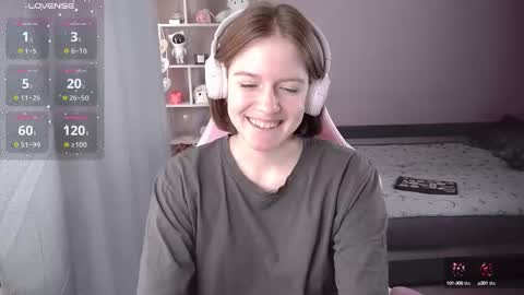 Snapshot of cassiejuice chatting on October 5, 1:42 pm Cassie online show from October 5, 1:42 pm