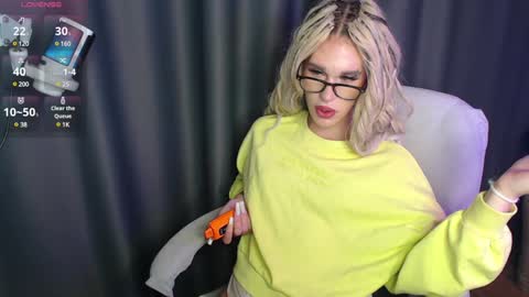 Cassie online show from January 14, 7:53 pm