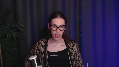 Cassie online show from March 13, 3:29 pm