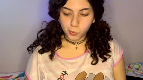 Snapshot of cassierosse2 chatting on June 17, 8:50 am cassierosse2 online show from June 17, 8:50 am